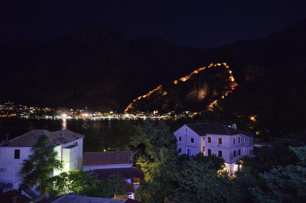Posto Capitano C Group Apartman Kotor Kültér fotó