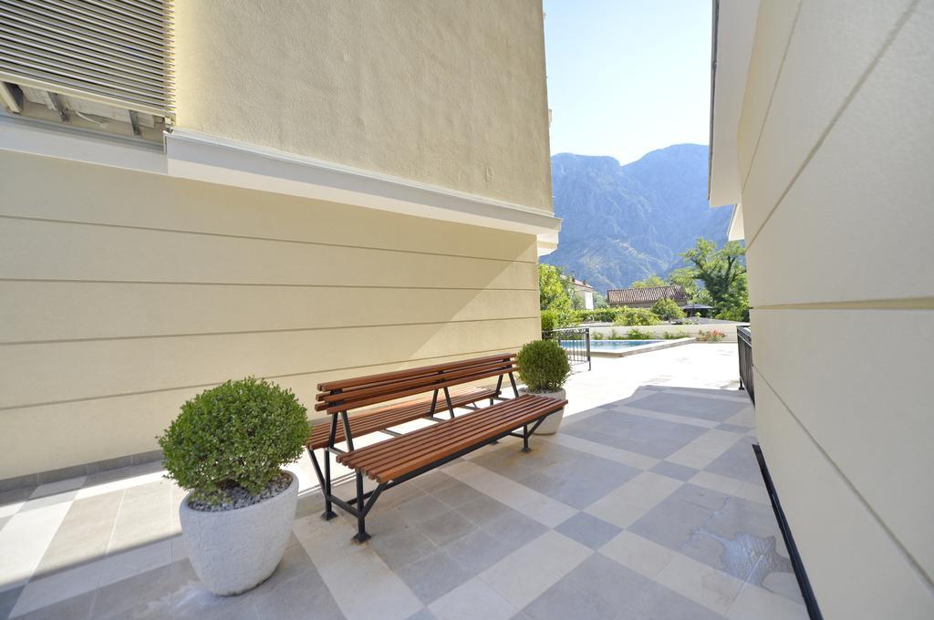 Posto Capitano C Group Apartman Kotor Kültér fotó